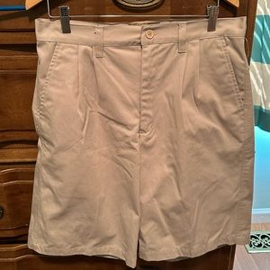 Nucci Khaki Shorts